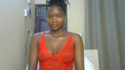 Snapshot of sexypetite_lee chatting on January 4, 4:23 am Lee online show from January 4, 4:23 am