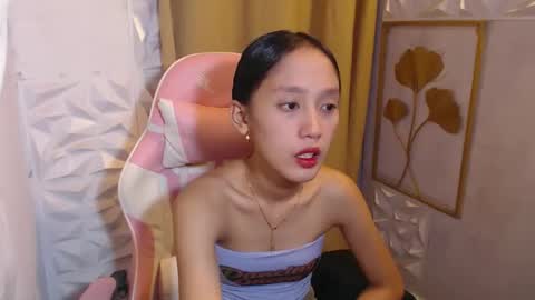 Snapshot of sexypinayirish chatting on November 25, 11:10 am IRISH online show from November 25, 11:10 am