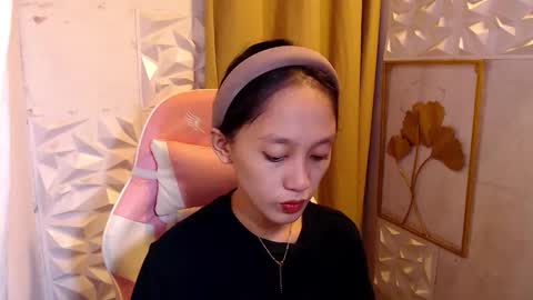 Snapshot of sexypinayirish chatting on December 17, 11:05 am IRISH online show from December 17, 11:05 am