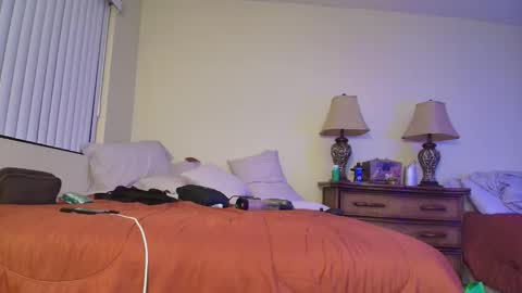 Snapshot of sexypossum chatting on March 25, 6:52 am Possum online show from March 25, 6:52 am