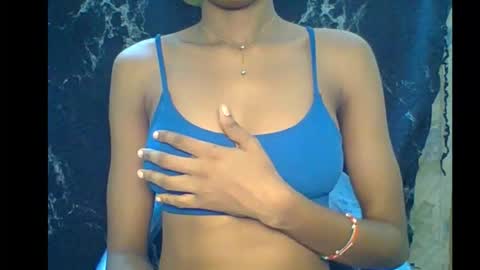 sexypussy000 online show from January 11, 7:08 pm