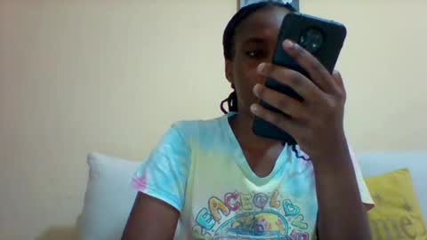 DOVY ACHIENG online show from January 25, 11:23 am