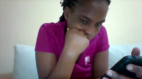 DOVY ACHIENG online show from January 29, 10:16 am