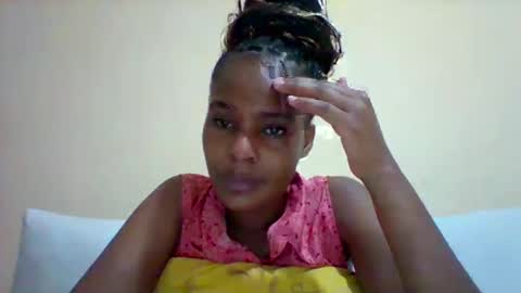 DOVY ACHIENG online show from February 20, 6:02 pm
