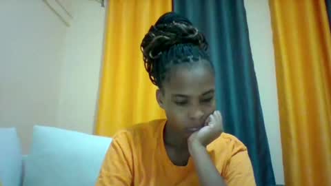 DOVY ACHIENG online show from March 3, 1:21 am