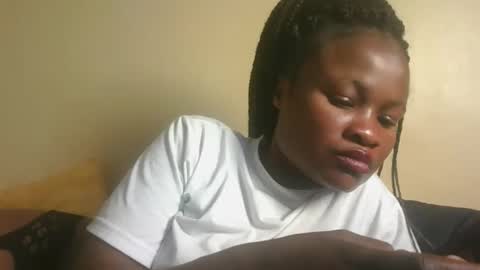 Snapshot of sexyqueenivy chatting on September 25, 4:49 am queenivy online show from September 25, 4:49 am