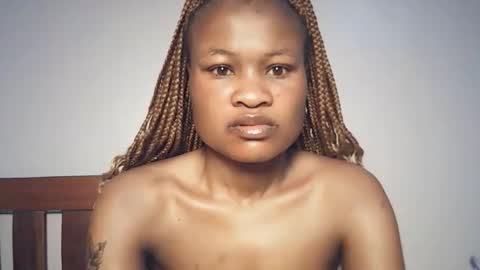 Snapshot of sexyqueenivy chatting on February 1, 4:05 pm queenivy online show from February 1, 4:05 pm