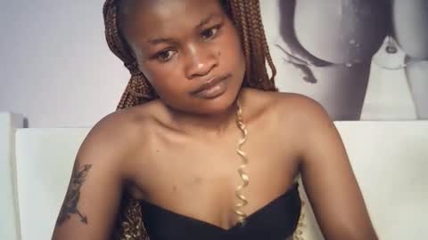 Snapshot of sexyqueenivy chatting on February 10, 12:53 pm queenivy online show from February 10, 12:53 pm