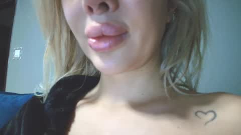 SexyQueenNina online show from February 22, 6:39 pm