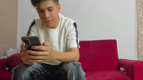 Snapshot of sexys_boys18 chatting on March 3, 7:09 pm MATIAS-18 THIAHO -18 MAX-19 NICOKALY-19 CAIN-19 MOD ESTEBAN online show from March 3, 7:09 pm