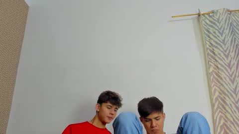 Snapshot of sexys_boys18 chatting on March 5, 7:21 pm MATIAS-18 THIAHO -18 MAX-19 NICOKALY-19 CAIN-19 MOD ESTEBAN online show from March 5, 7:21 pm