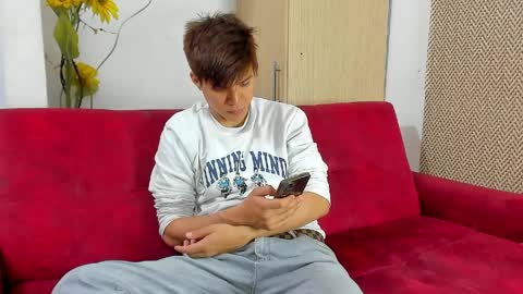 Snapshot of sexys_boys18 chatting on March 31, 7:47 pm MATIAS-18 THIAHO -18 MAX-19 NICOKALY-19 CAIN-19 MOD ESTEBAN online show from March 31, 7:47 pm