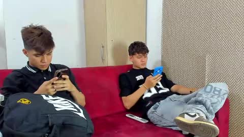 Snapshot of sexys_boys18 chatting on April 10, 10:03 pm MATIAS-18 THIAHO -18 MAX-19 NICOKALY-19 CAIN-19 MOD ESTEBAN online show from April 10, 10:03 pm