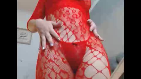 Venus Independent Model online show from May 4, 4:25 pm
