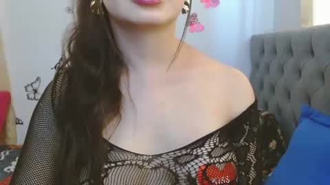 Venus Independent Model online show from June 13, 5:33 pm