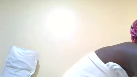 Snapshot of sexysanta50 chatting on January 14, 7:47 am sexysanta50 online show from January 14, 7:47 am