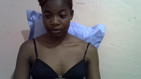 sexyshaz22 online show from April 4, 10:51 pm