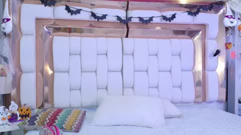 Snapshot of sexysister_ chatting on October 11, 12:26 pm Kendall online show from October 11, 12:26 pm