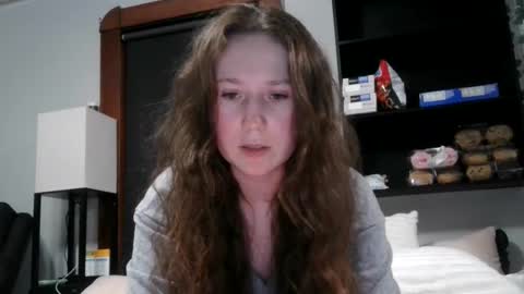 Snapshot of sexystephanie04 chatting on September 27, 3:11 am sexystephanie04 online show from September 27, 3:11 am