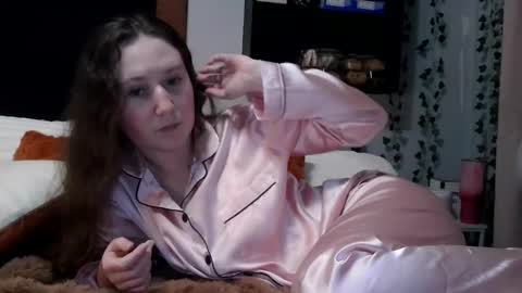Snapshot of sexystephanie04 chatting on September 28, 3:45 am sexystephanie04 online show from September 28, 3:45 am