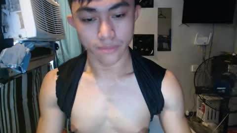 sexystrongcum online show from May 9, 4:17 am