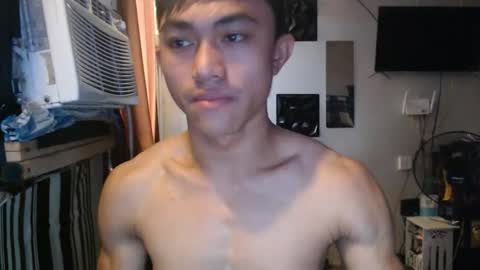 sexystrongcum online show from May 17, 2:31 am