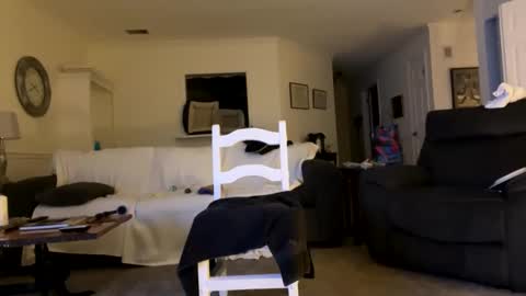 Smooth bi guy online show from March 17, 7:44 am