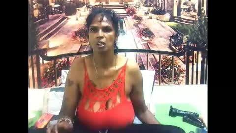 Snapshot of sexyva4u2luv chatting on February 19, 9:28 am sexyva4u2luv online show from February 19, 9:28 am