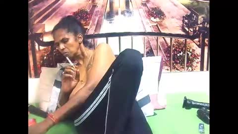 Snapshot of sexyva4u2luv chatting on February 19, 12:33 pm sexyva4u2luv online show from February 19, 12:33 pm