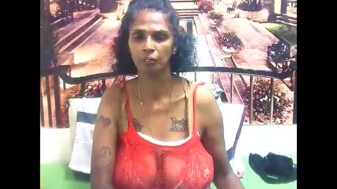 Snapshot of sexyva4u2luv chatting on February 19, 7:05 pm sexyva4u2luv online show from February 19, 7:05 pm