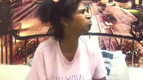 Snapshot of sexyva4u2luv chatting on February 21, 5:56 am sexyva4u2luv online show from February 21, 5:56 am