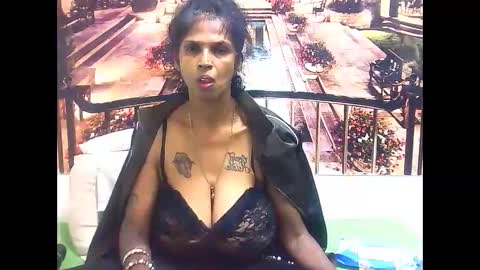 Snapshot of sexyva4u2luv chatting on February 27, 8:50 am sexyva4u2luv online show from February 27, 8:50 am