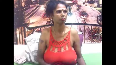 Snapshot of sexyva4u2luv chatting on March 7, 6:54 pm sexyva4u2luv online show from March 7, 6:54 pm