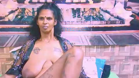 Snapshot of sexyva4u2luv chatting on September 10, 1:55 pm sexyva4u2luv online show from September 10, 1:55 pm