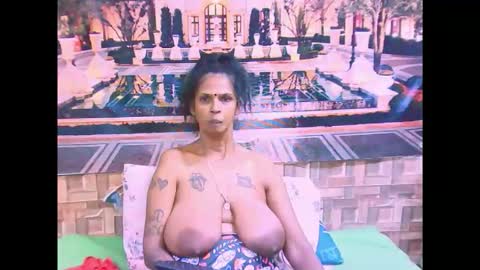 Snapshot of sexyva4u2luv chatting on September 13, 9:14 pm sexyva4u2luv online show from September 13, 9:14 pm