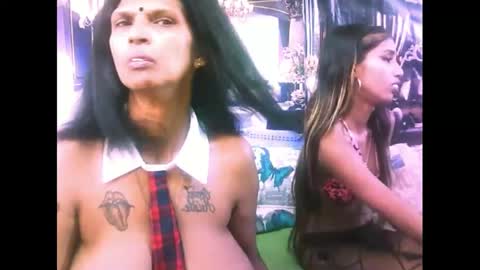 Snapshot of sexyva4u2luv chatting on October 25, 1:29 pm sexyva4u2luv online show from October 25, 1:29 pm