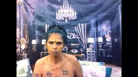 Snapshot of sexyva4u2luv chatting on October 26, 6:47 pm sexyva4u2luv online show from October 26, 6:47 pm