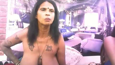 sexyva4u2luv online show from November 28, 7:55 am