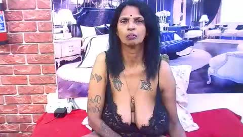 sexyva4u2luv online show from February 7, 7:06 pm