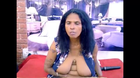 sexyva4u2luv online show from April 22, 6:38 am
