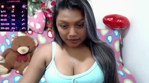 Snapshot of sexyvaldiry chatting on December 27, 7:35 pm sexyvaldiry online show from December 27, 7:35 pm