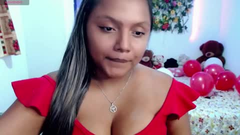 Snapshot of sexyvaldiry chatting on February 14, 9:53 pm sexyvaldiry online show from February 14, 9:53 pm