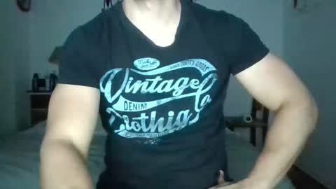 sexyyphilip online show from December 19, 11:23 pm