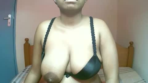 sexyyred_ online show from September 18, 10:28 am