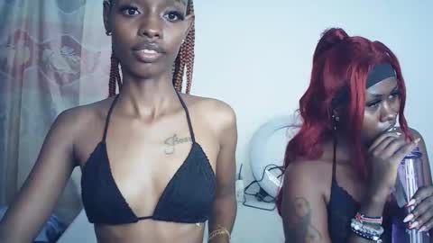 sexyzuriel online show from February 25, 7:45 pm