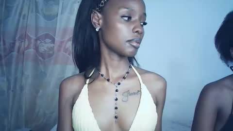 sexyzuriel online show from February 28, 6:31 pm