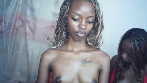 sexyzuriel online show from March 19, 10:36 pm