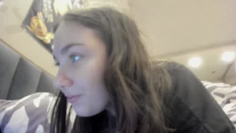 Snapshot of shadow_raffi chatting on January 26, 4:41 am shadow_raffi online show from January 26, 4:41 am