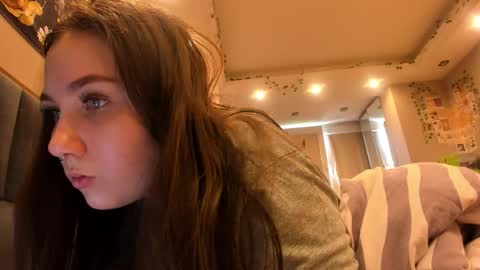 Snapshot of shadow_raffi chatting on September 12, 11:32 am shadow_raffi online show from September 12, 11:32 am