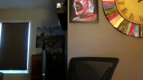 Shady online show from February 18, 7:54 pm